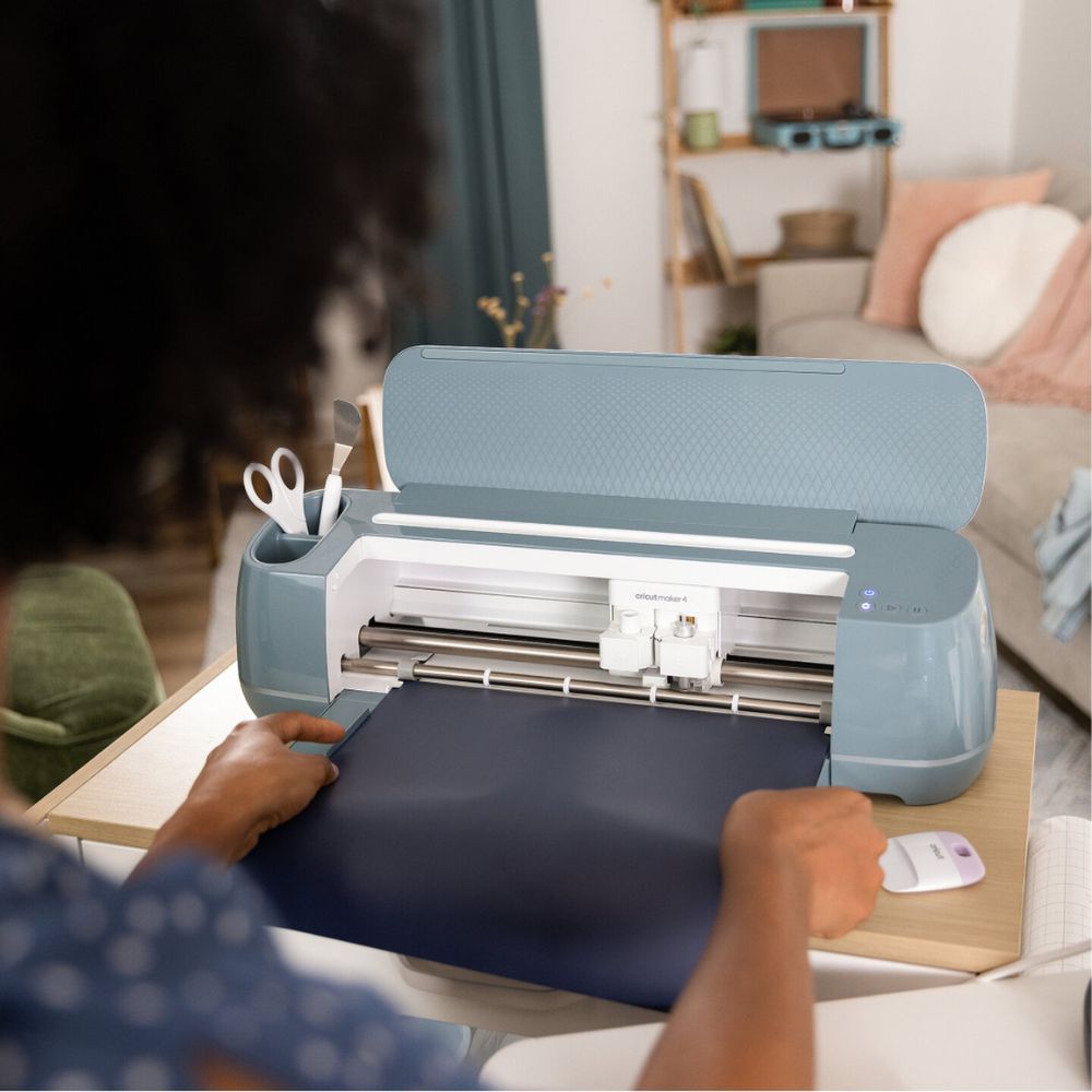 Cricut - Maker 4 - Machine de découpe dernière génération